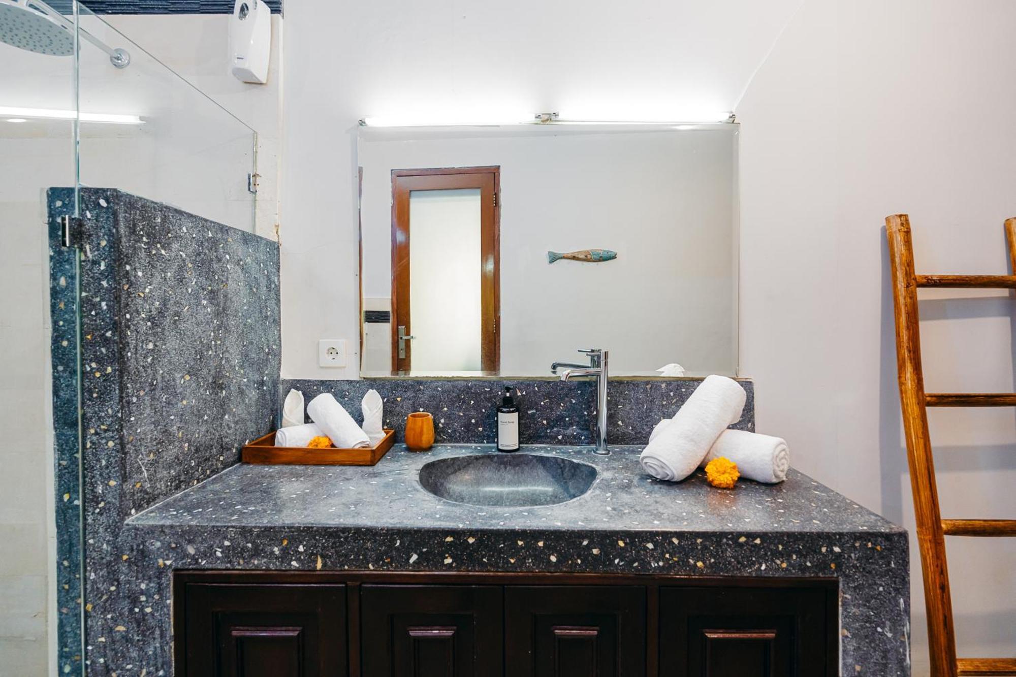 Mahayana Villa Batu Belig - Close To The Beach 坎古 外观 照片