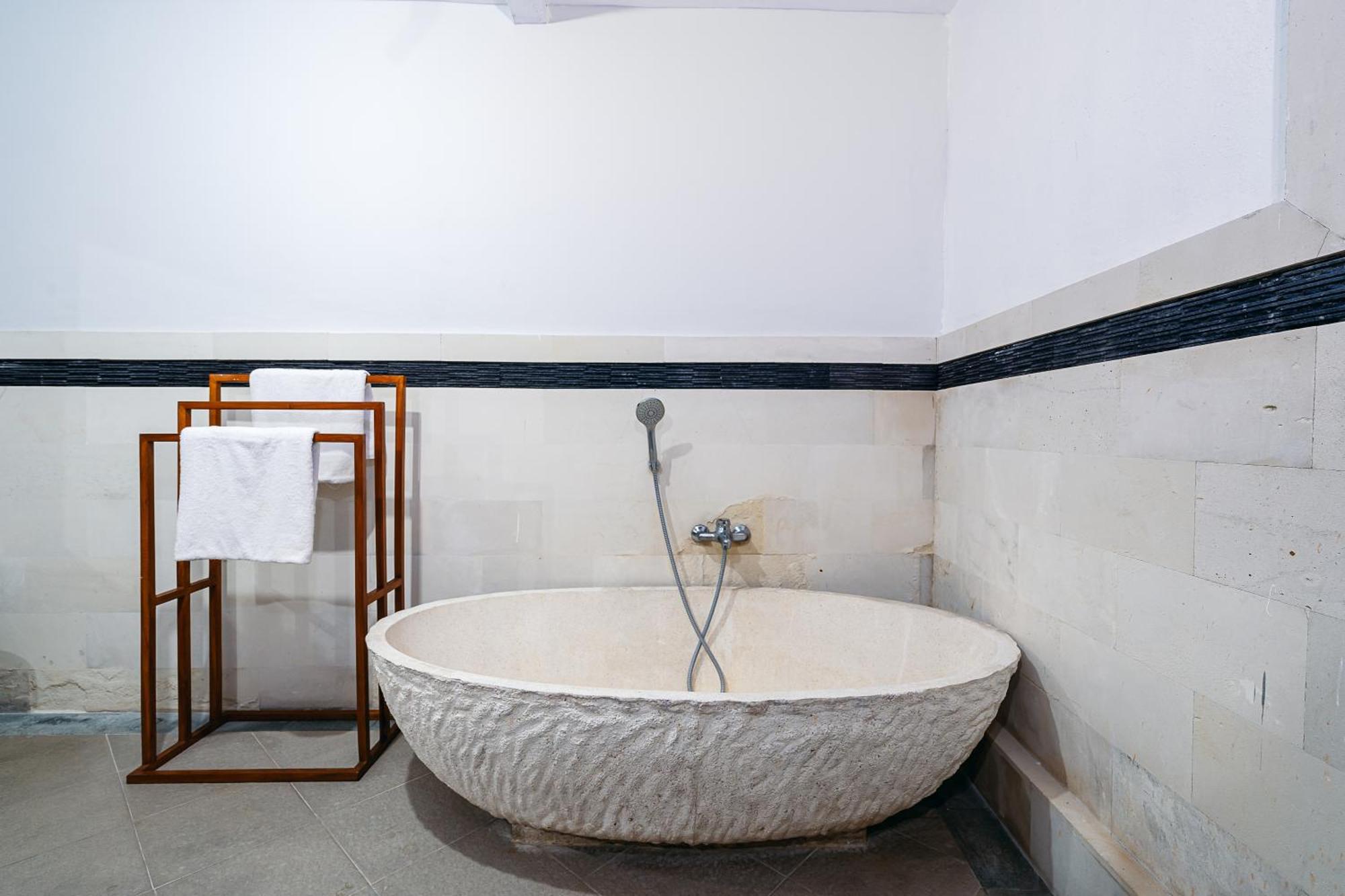 Mahayana Villa Batu Belig - Close To The Beach 坎古 外观 照片